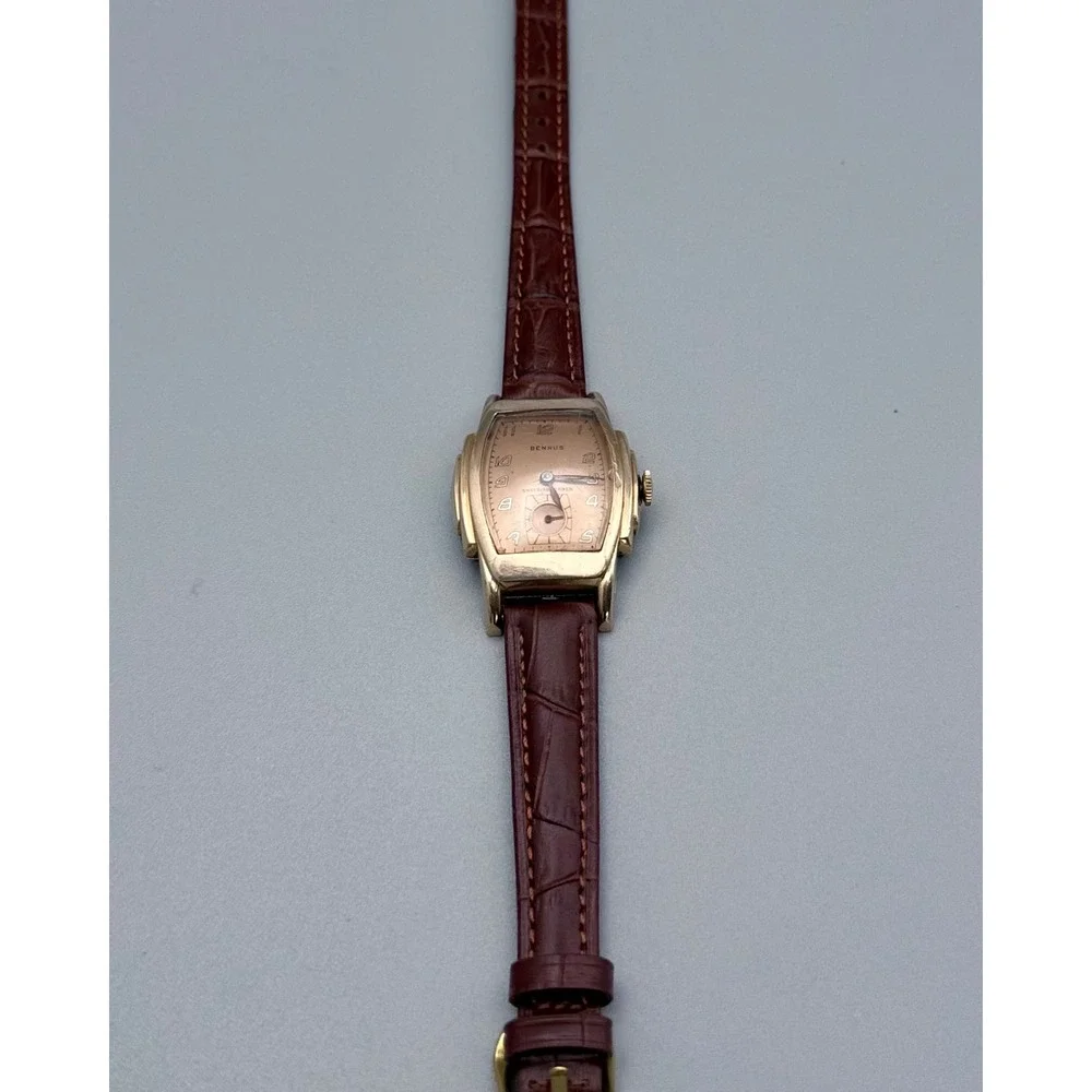 Benrus beautiful vintage